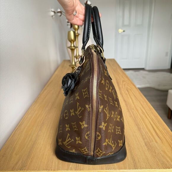 ✅AUTHENTIC✅LOUIS VUITTON ALMA PM - Picture 7 of 15